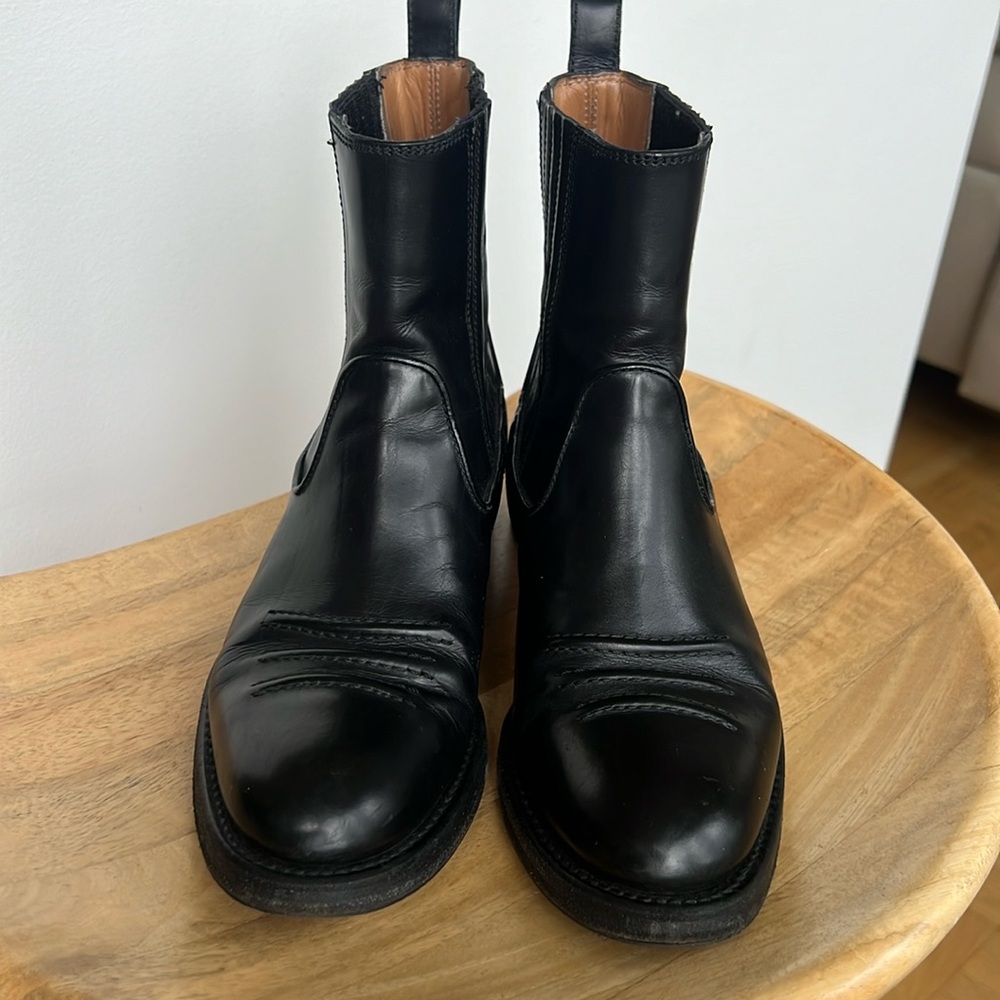 Gucci boots size 6,5